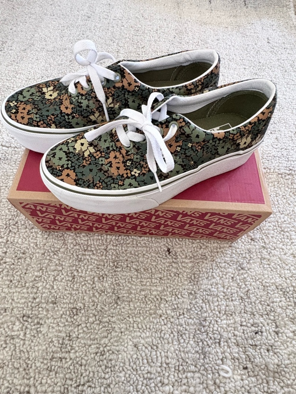 Vans Women’s Floral Canvas Platform Sneakers - Green/White/Brown
